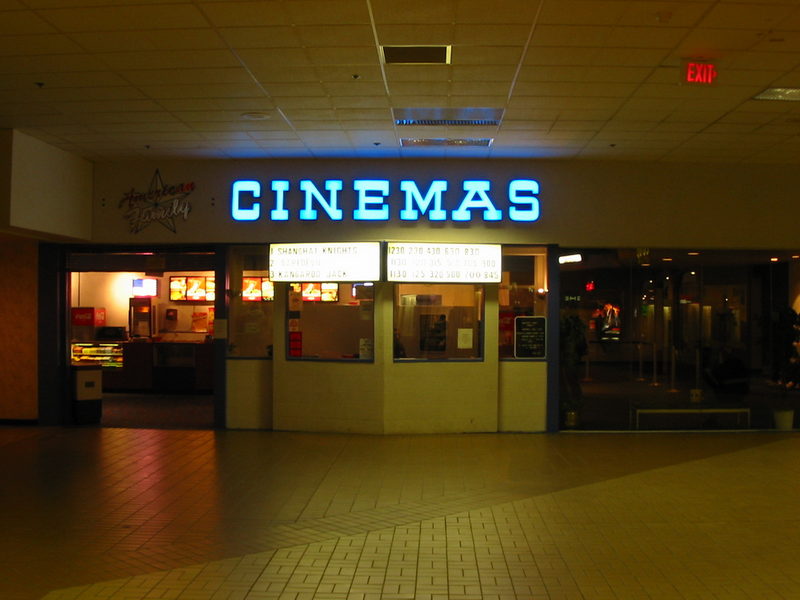 Livonia Mall Cinema - Feb 2003 (newer photo)